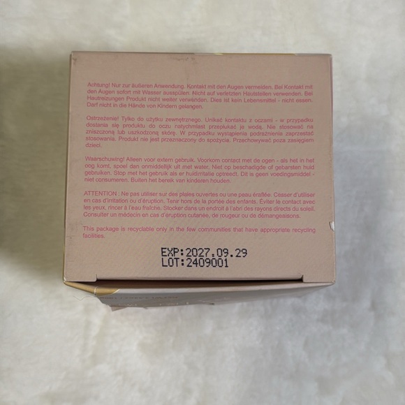 Complexion Boutik Honey Cleansing Balm - Picture 4 of 4